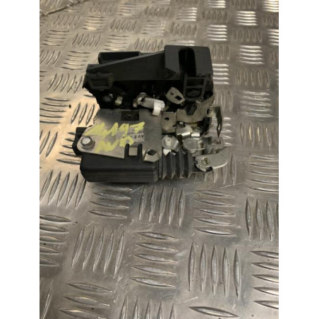 Serrure avant droit DACIA DUSTER 1 PHASE 1 d’occasion