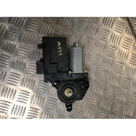 Moteur leve vitre avant droit PEUGEOT 307 PHASE 1 BREAK d’occasion