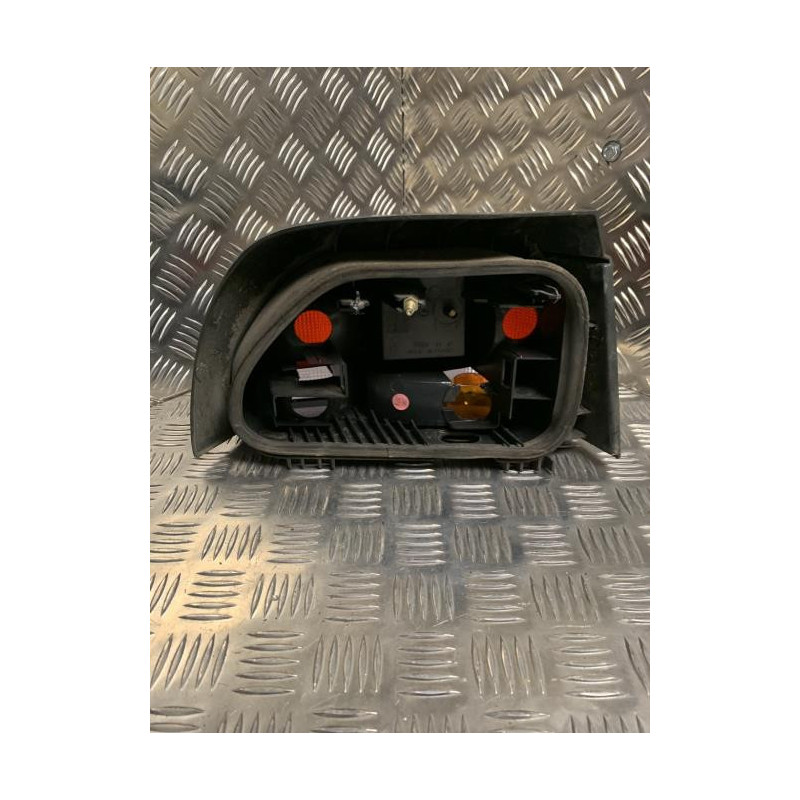 Feu arriere principal gauche (feux) RENAULT CLIO 1 PHASE 1 d’occasion
