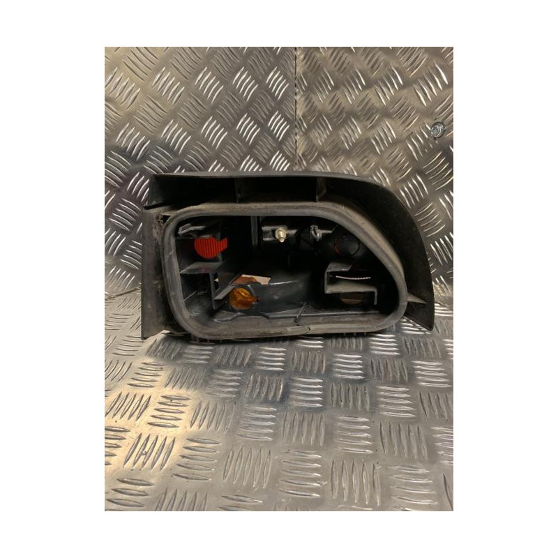 Feu arriere principal droit (feux) RENAULT CLIO 1 PHASE 1 d’occasion