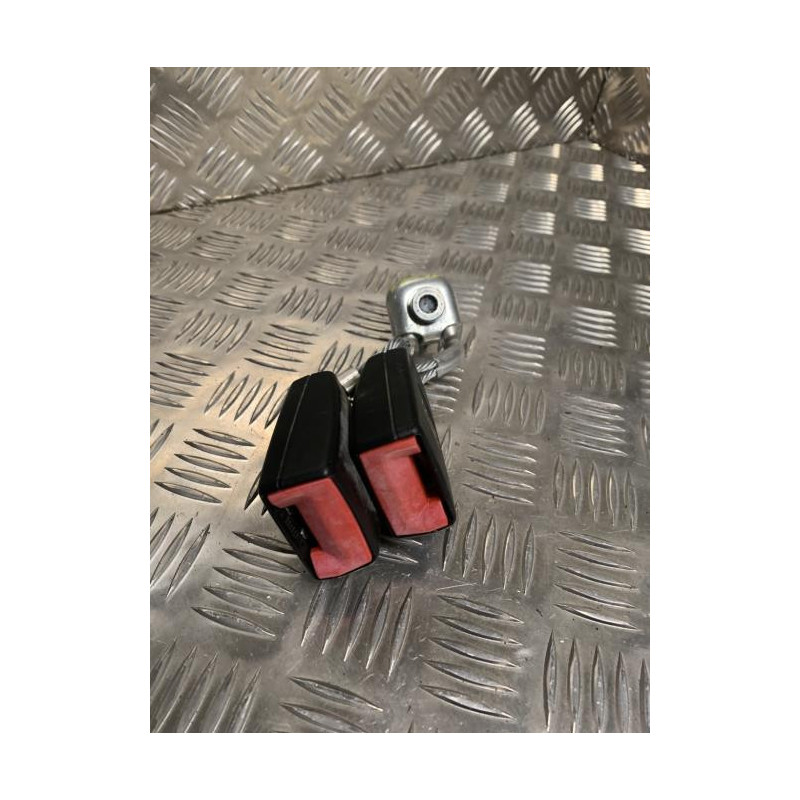 Attache ceinture arriere gauche VOLKSWAGEN  d’occasion