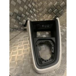 Console central (interieur plastique) RENAULT  d’occasion
