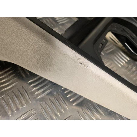 Console central (interieur plastique) RENAULT  d’occasion