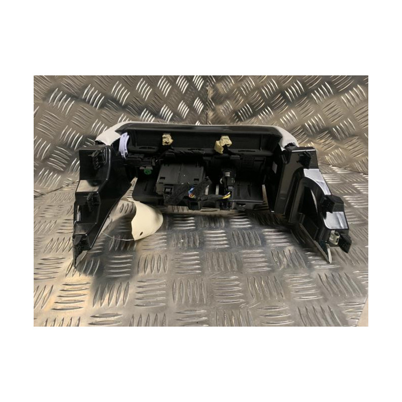 Console central (interieur plastique) RENAULT  d’occasion