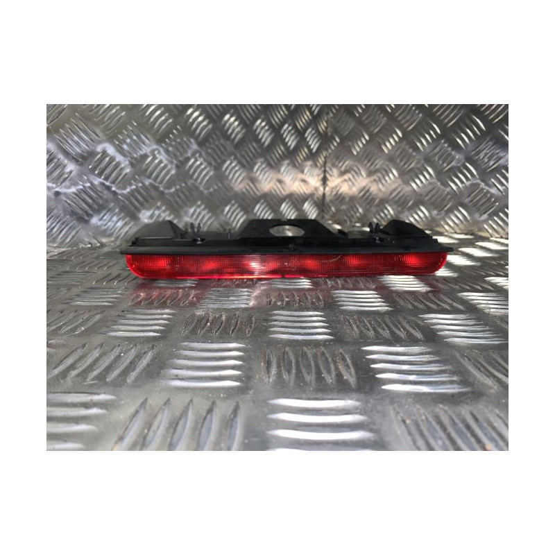 Feu arriere stop central PEUGEOT 106 PHASE 2 d’occasion