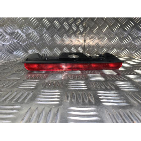 Feu arriere stop central PEUGEOT 106 PHASE 2 d’occasion