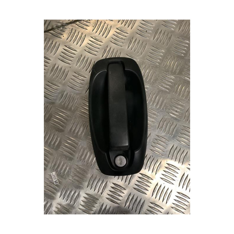 Poignee porte avant gauche FIAT QUBO d’occasion