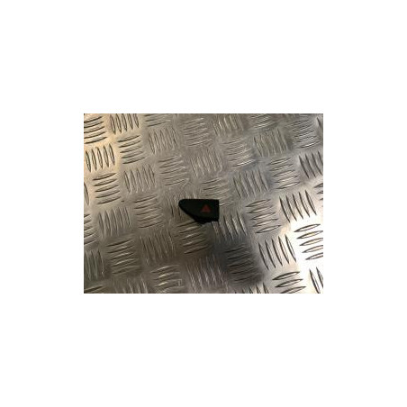 Bouton de warning RENAULT CLIO 4 PHASE 2 d’occasion