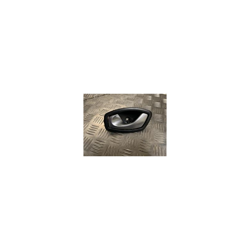 Poignee interieur avant gauche RENAULT CLIO 4 PHASE 2 d’occasion