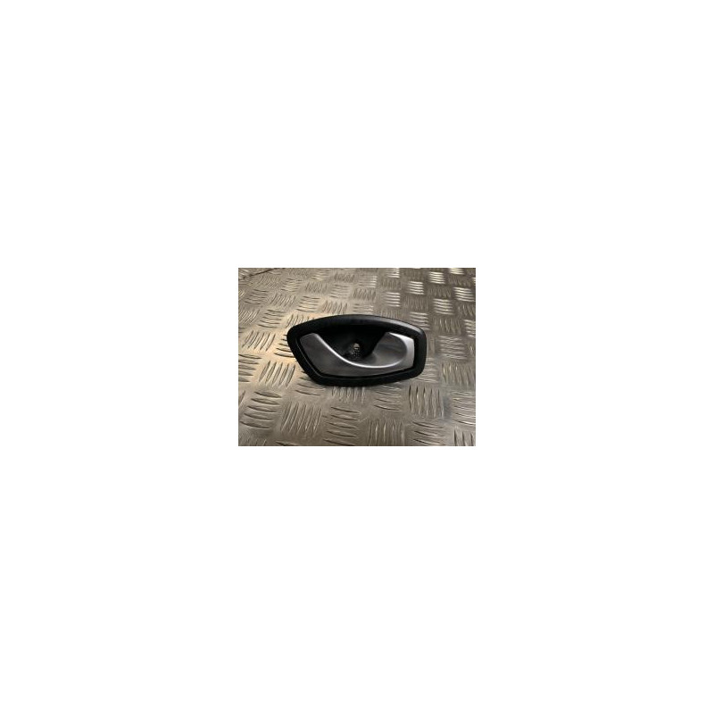 Poignee interieur avant droit RENAULT CLIO 4 PHASE 2 d’occasion