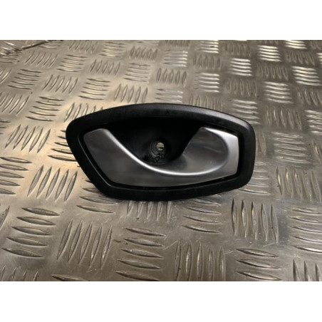 Poignee interieur avant droit RENAULT CLIO 4 PHASE 2 d’occasion
