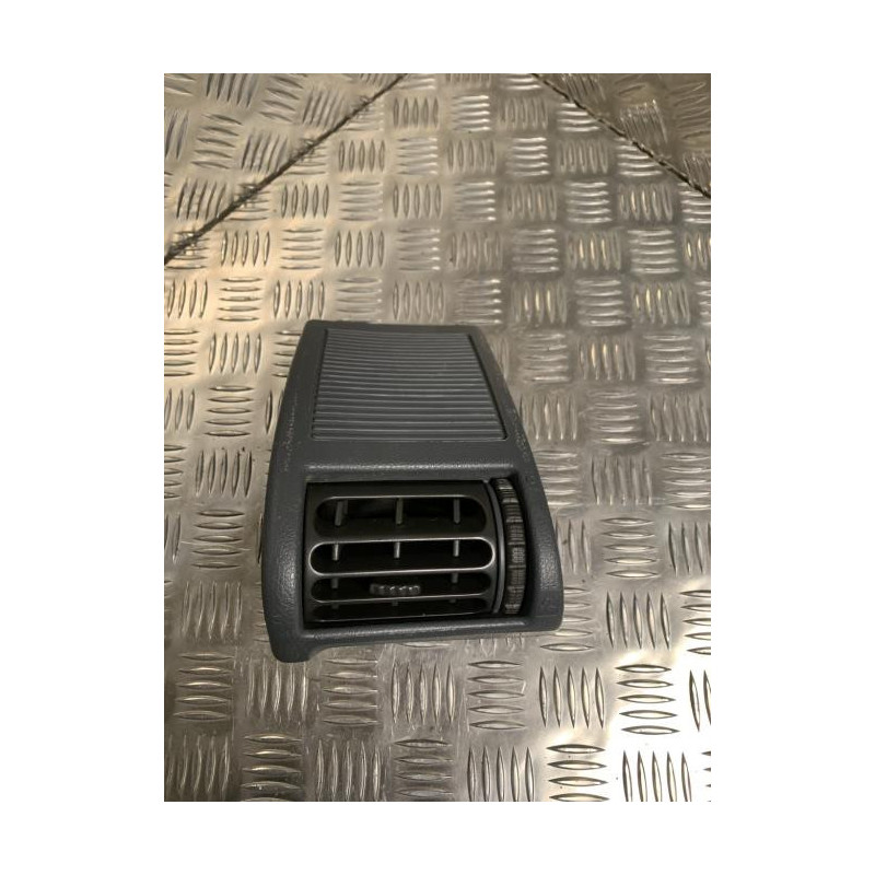Aerateur tableau de bord avant droit RENAULT CLIO 1 PHASE 3 d’occasion