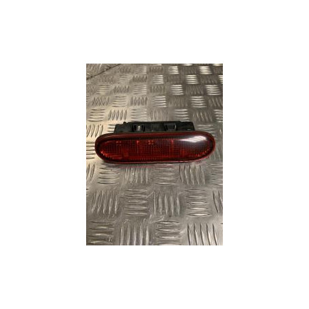 Feu arriere stop central RENAULT CLIO 1 PHASE 3 d’occasion