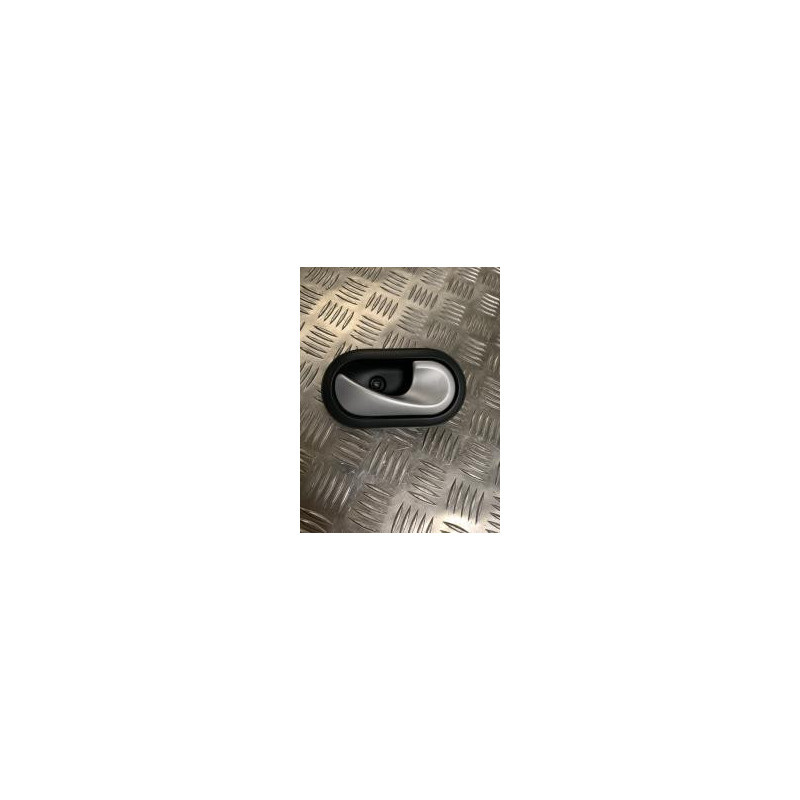 Poignee interieur avant droit DACIA DUSTER 1 PHASE 1 d’occasion