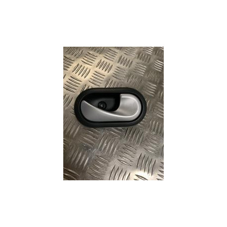 Poignee interieur avant droit DACIA DUSTER 1 PHASE 1 d’occasion
