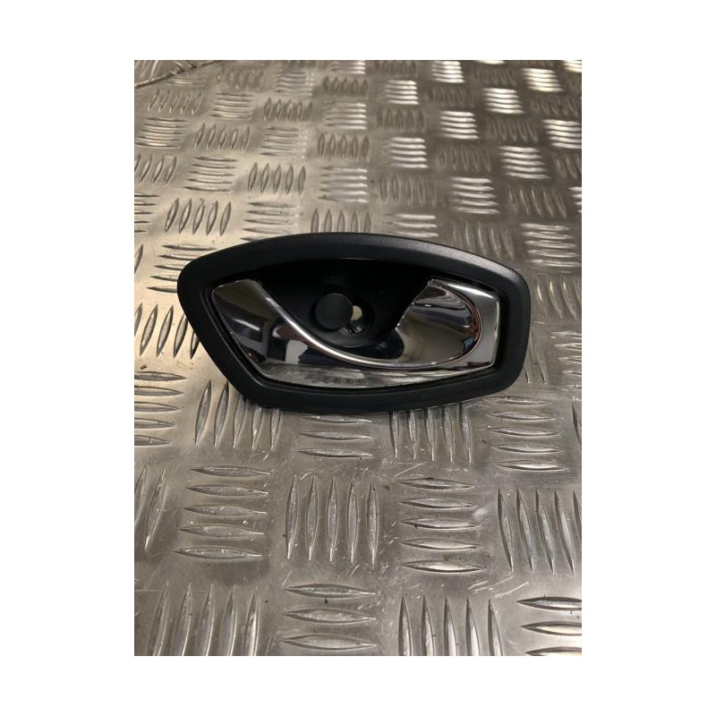 Poignee interieur arriere droit RENAULT MEGANE 3 PHASE 3 BREAK d’occasion