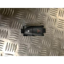 Bouton de warning RENAULT MEGANE 3 PHASE 3 BREAK d’occasion