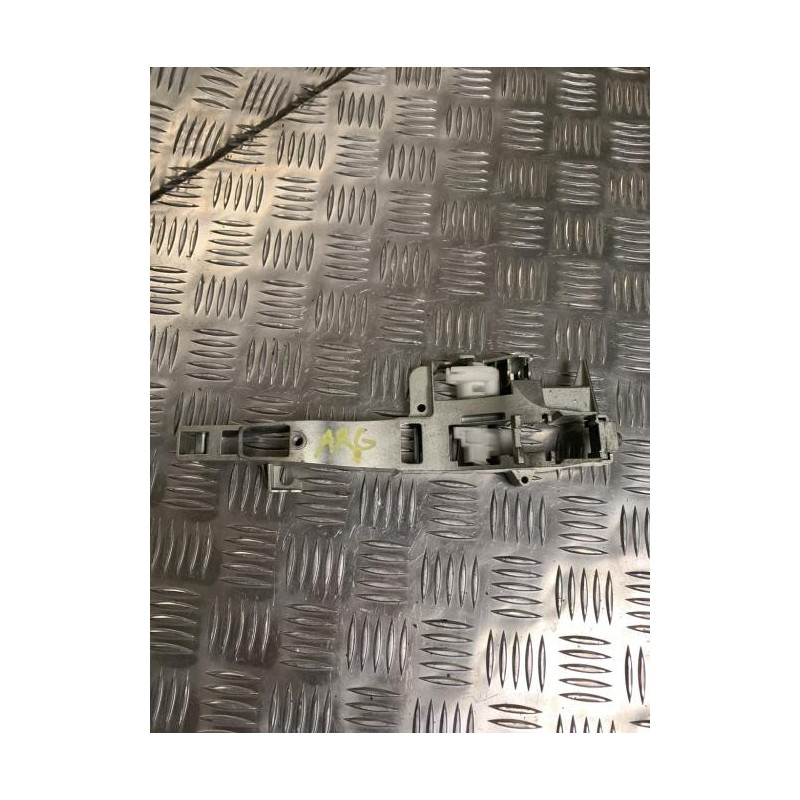 Support poignee porte arriere gauche PEUGEOT 407 PHASE 1 d’occasion