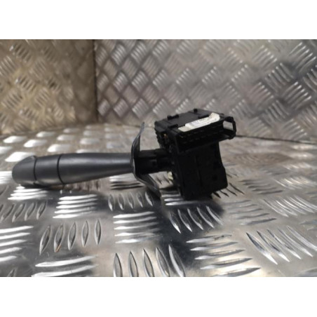 Commodo d'essuie glaces DACIA DUSTER 1 PHASE 1 d’occasion