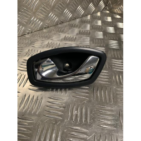 Poignee interieur avant gauche RENAULT MEGANE 3 PHASE 3 BREAK d’occasion