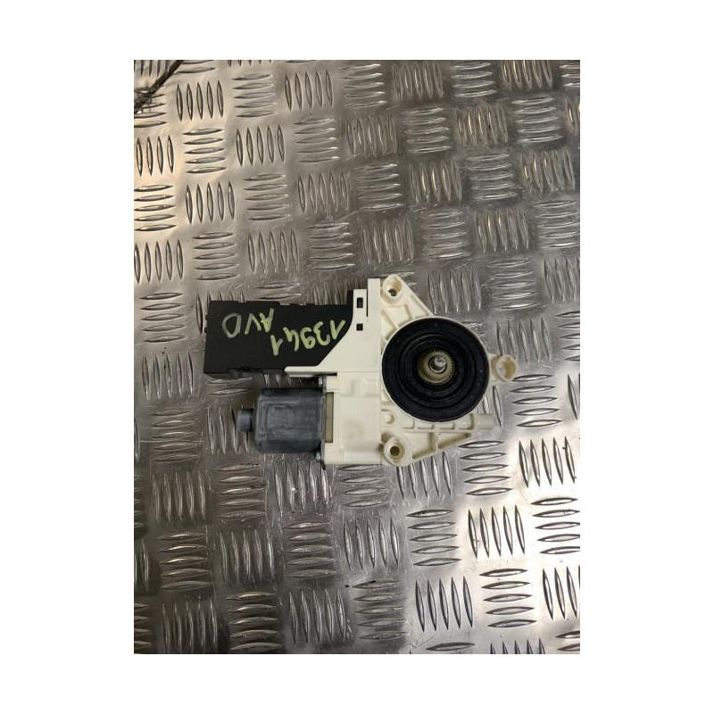 Moteur leve vitre avant droit PEUGEOT 407 PHASE 1 d’occasion