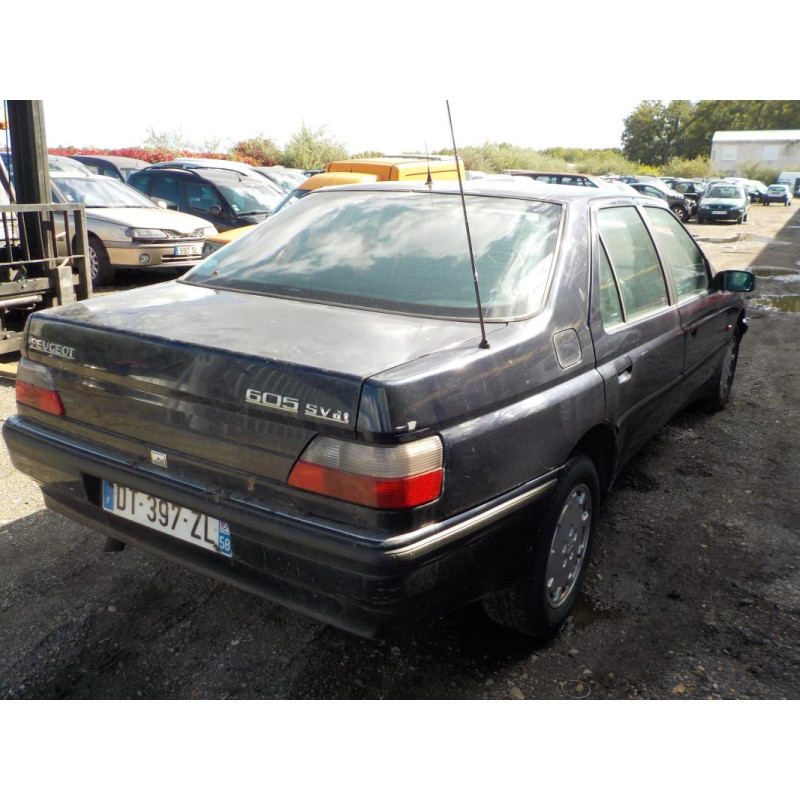 Feu arriere principal gauche (feux) PEUGEOT 605 PHASE 1 d’occasion