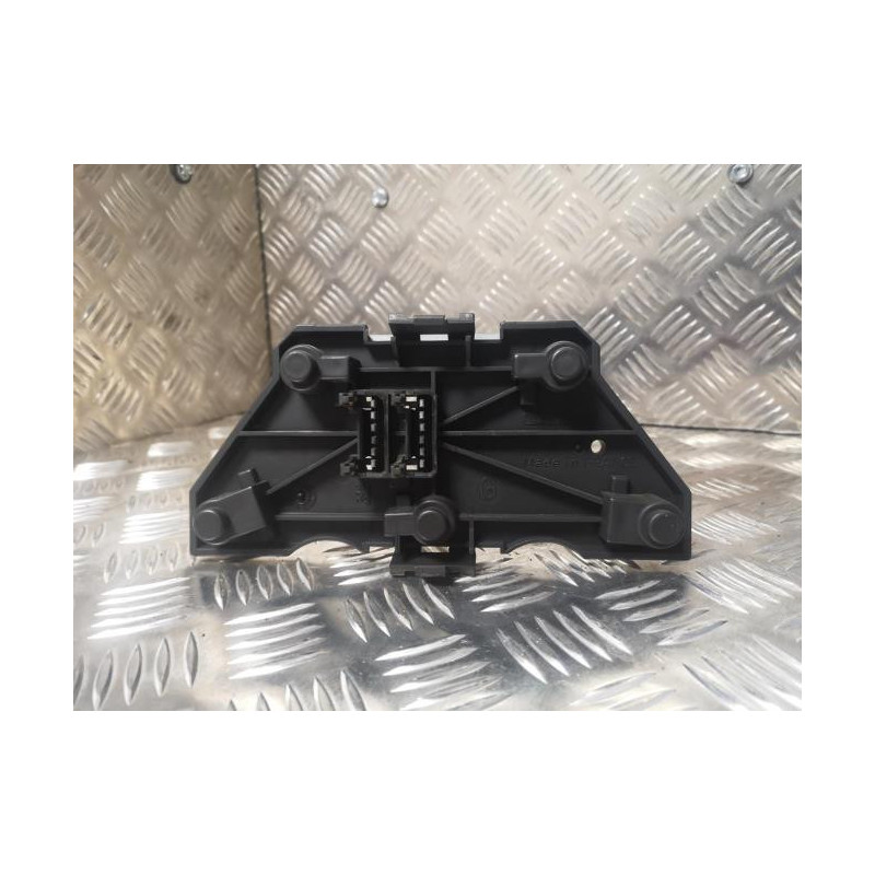 Platine feu arriere gauche PEUGEOT 605 PHASE 1 d’occasion