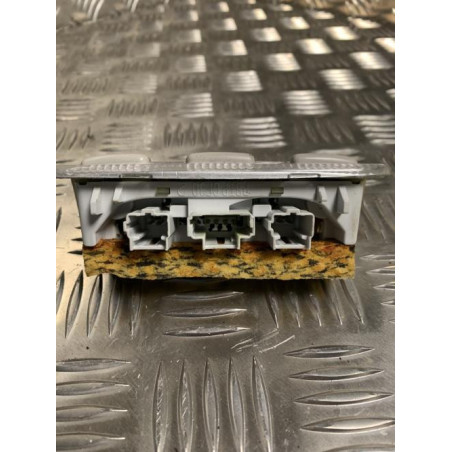 Eclairage de plafonnier PEUGEOT 407 PHASE 1 d’occasion