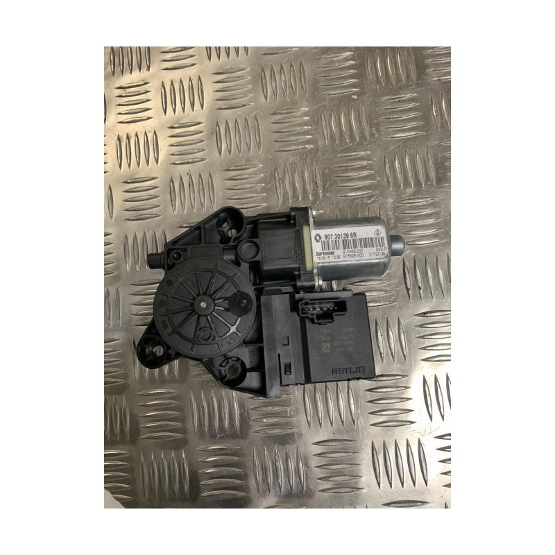 Moteur leve vitre avant droit RENAULT MEGANE 3 PHASE 3 BREAK d’occasion