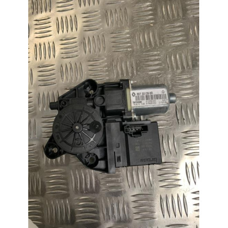 Moteur leve vitre avant droit RENAULT MEGANE 3 PHASE 3 BREAK d’occasion