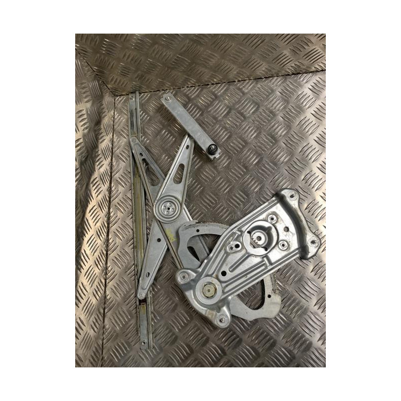 Mecanisme de leve vitre electrique avant droit RENAULT MEGANE 3 PHASE 3 BREAK d’occasion
