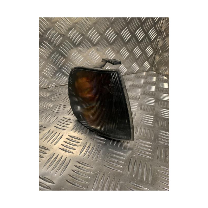 Optique avant secondaire droit (feux)(clignotant) VOLKSWAGEN POLO 3 PHASE 1 d’occasion