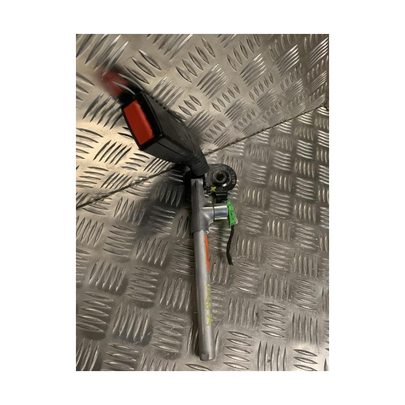 Attache ceinture arriere gauche MERCEDES  d’occasion