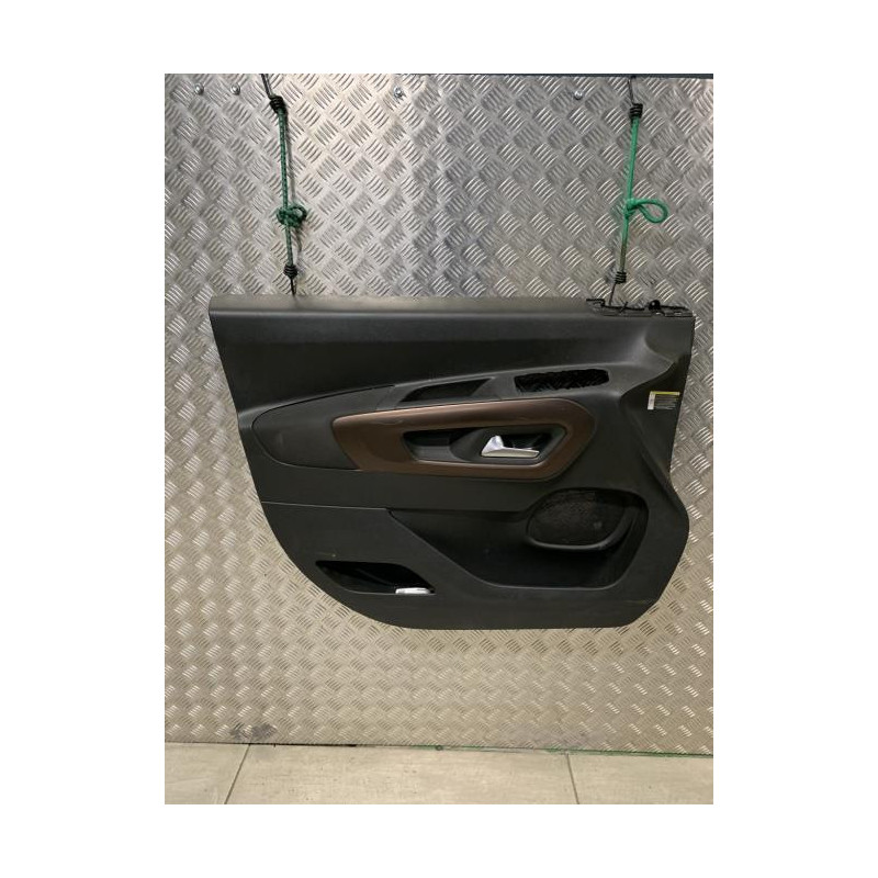 Panneau de porte avant gauche PEUGEOT RIFTER d’occasion