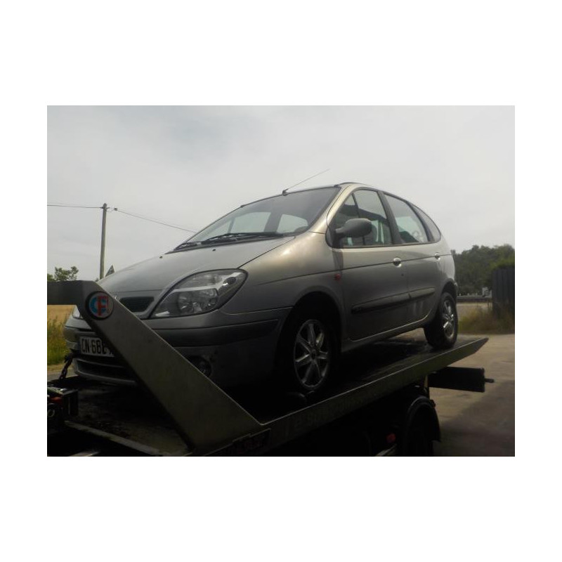 Feu arriere principal droit (feux) RENAULT SCENIC 1 PHASE 2 d’occasion