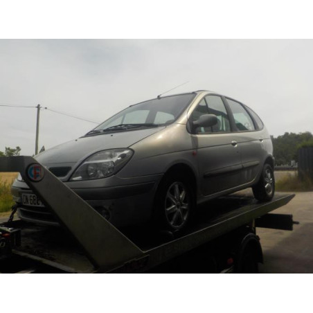 Feu arriere principal droit (feux) RENAULT SCENIC 1 PHASE 2 d’occasion