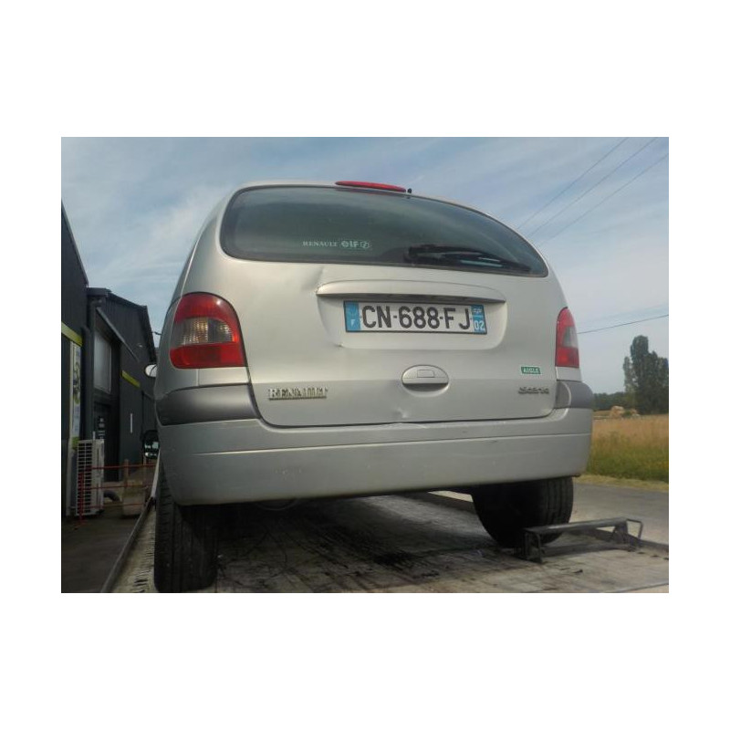 Feu arriere principal droit (feux) RENAULT SCENIC 1 PHASE 2 d’occasion