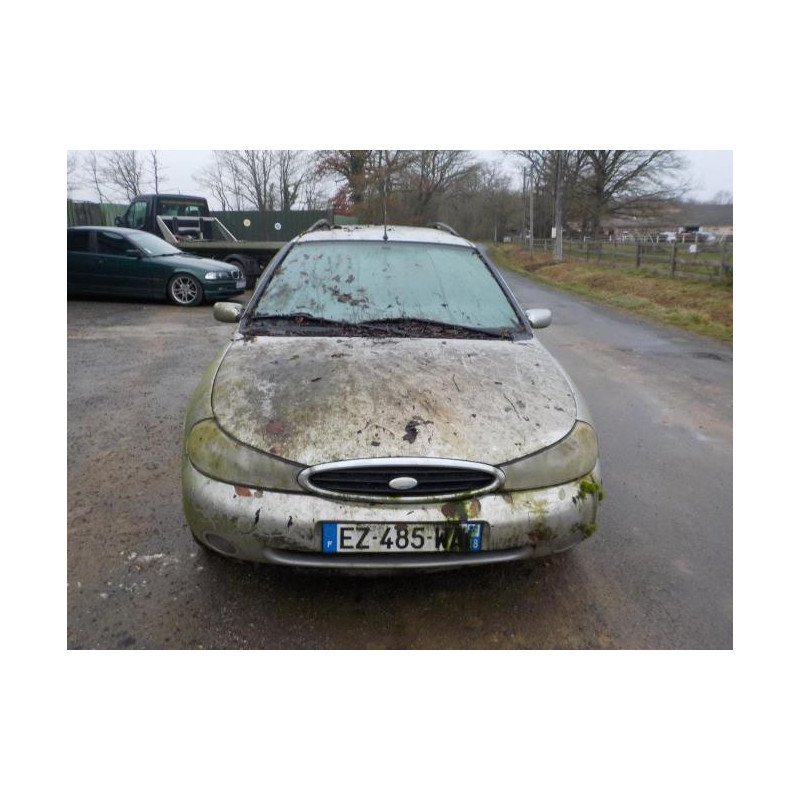 Optique avant principal droit (feux)(phare) FORD MONDEO 1 PHASE 2 BREAK d’occasion