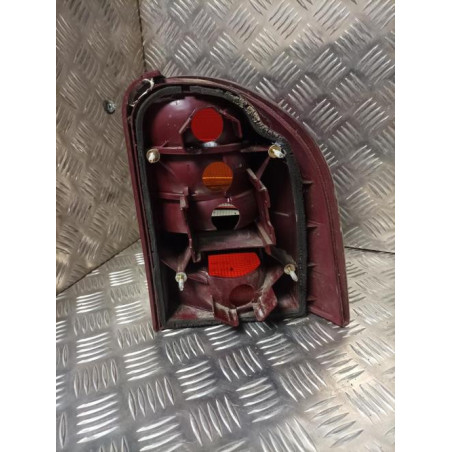 Feu arriere principal gauche (feux) FORD MONDEO 1 PHASE 2 BREAK d’occasion