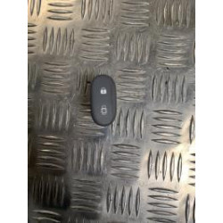Commande de fermeture centralisee RENAULT CLIO 2 PHASE 1 d’occasion