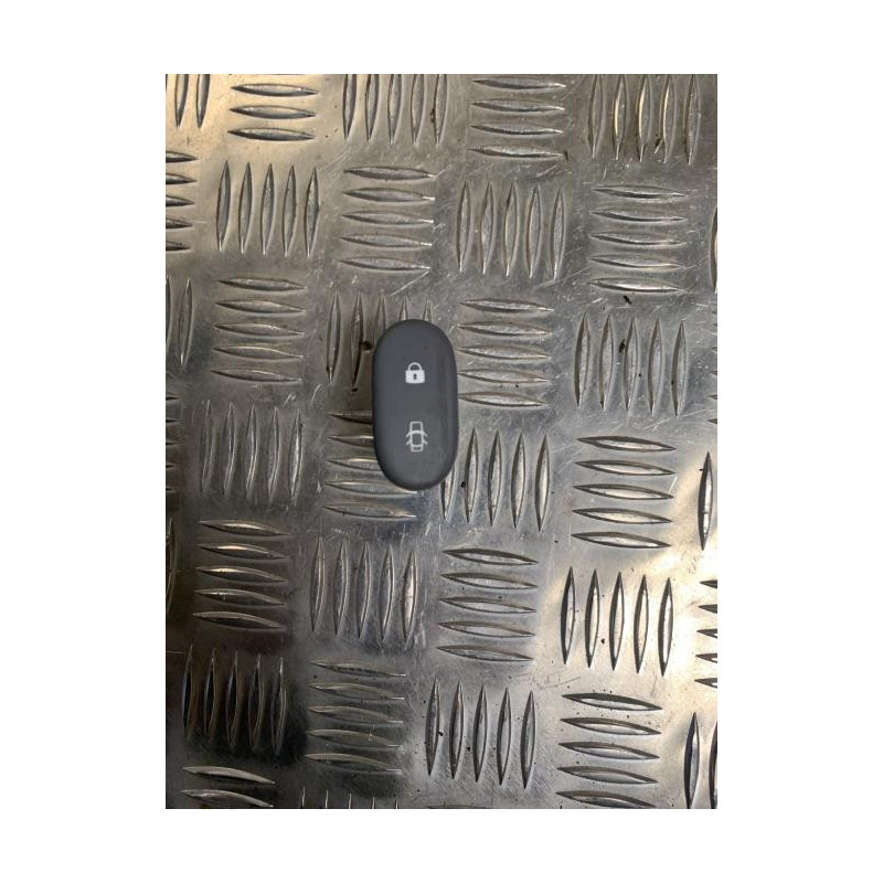 Commande de fermeture centralisee RENAULT CLIO 2 PHASE 1 d’occasion