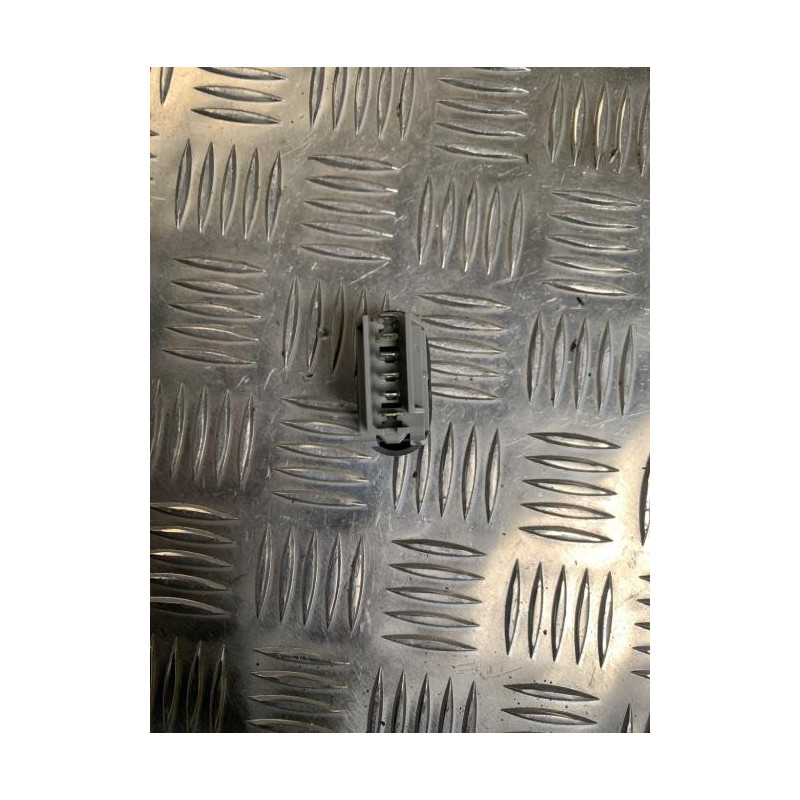 Commande de fermeture centralisee RENAULT CLIO 2 PHASE 1 d’occasion