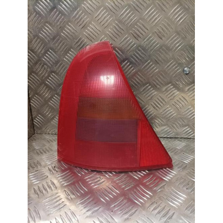 Feu arriere principal gauche (feux) RENAULT CLIO 2 PHASE 1 d’occasion
