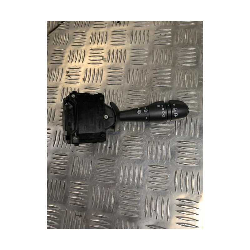Commodo d'essuie glaces RENAULT CLIO 4 PHASE 1 d’occasion