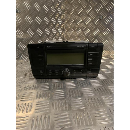 Autoradio d'origine SKODA OCTAVIA 2 PHASE 1 BREAK d’occasion