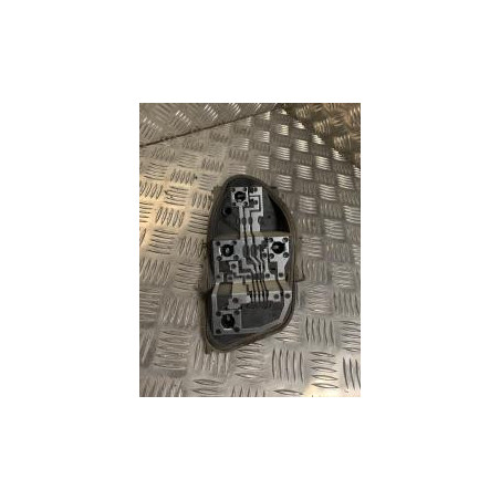 Platine feu arriere droit RENAULT CLIO 3 PHASE 1 d’occasion