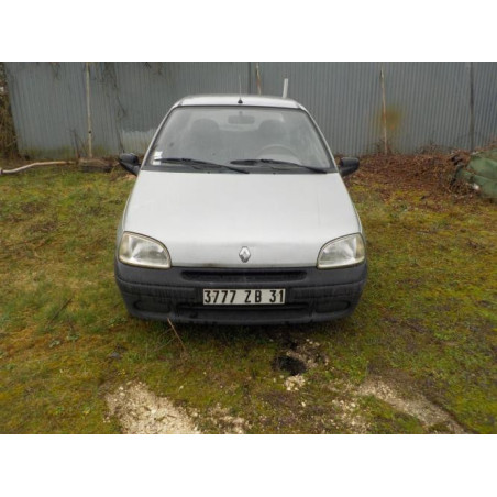 Platine feu arriere gauche RENAULT CLIO 1 PHASE 3 d’occasion