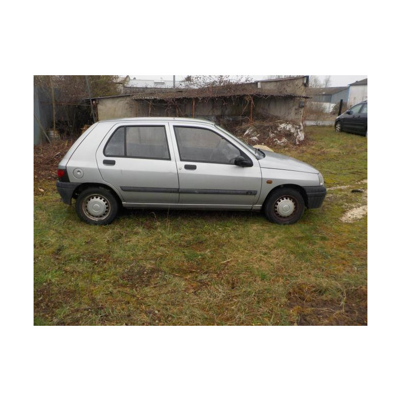 Platine feu arriere gauche RENAULT CLIO 1 PHASE 3 d’occasion