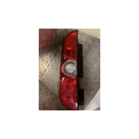 Feu arriere principal gauche (feux) FIAT DOBLO 2 PHASE 1 d’occasion