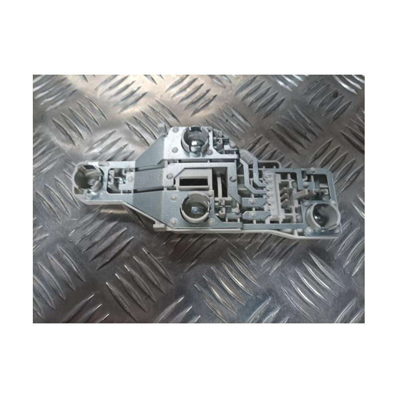 Platine feu arriere gauche SKODA FABIA 2 PHASE 1 BREAK d’occasion